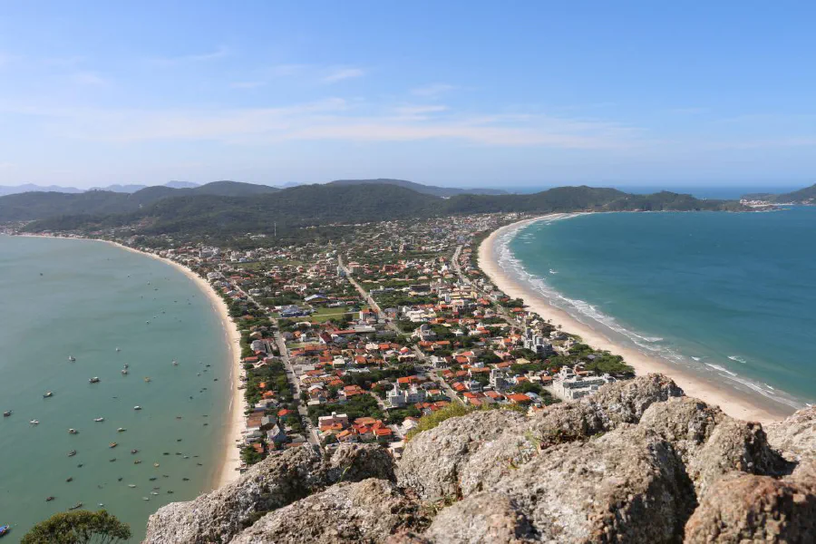 Trilha do Morro do Macaco em Bombinhas - SC