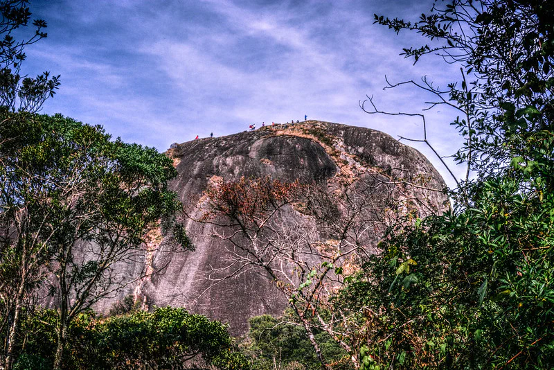 Pedra Redonda vista de baixo em Monte Verde em Minas Gerais